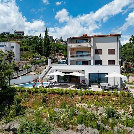 Casa Marta With Pool And Sea View Опатия