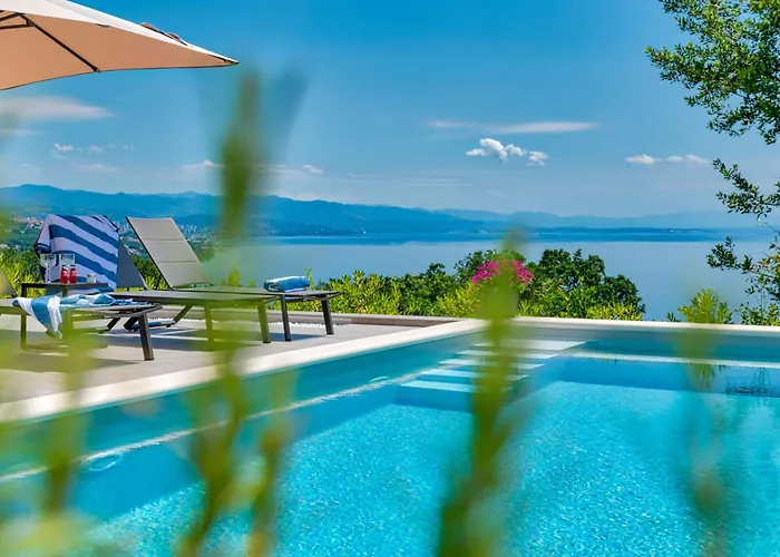 Casa Marta With Pool And Sea View 别墅 奥帕提亚