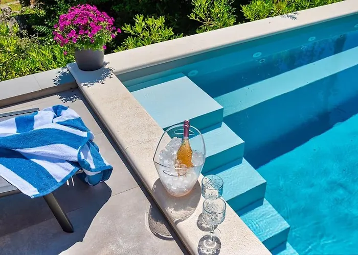 Casa Marta With Pool And Sea View Abbázia
