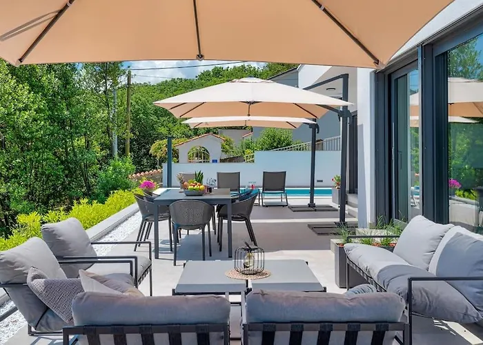 Casa Marta With Pool And Sea View 奥帕提亚