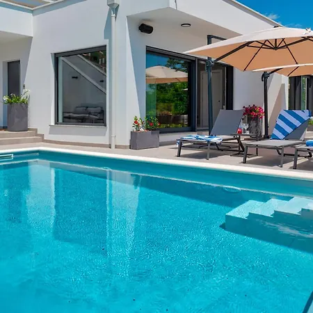 Casa Marta With Pool And Sea View Вилла *