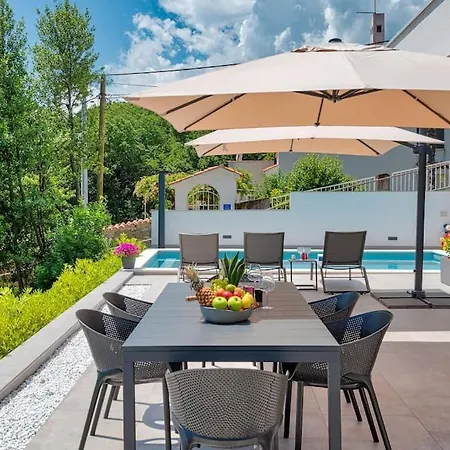 Casa Marta With Pool And Sea View