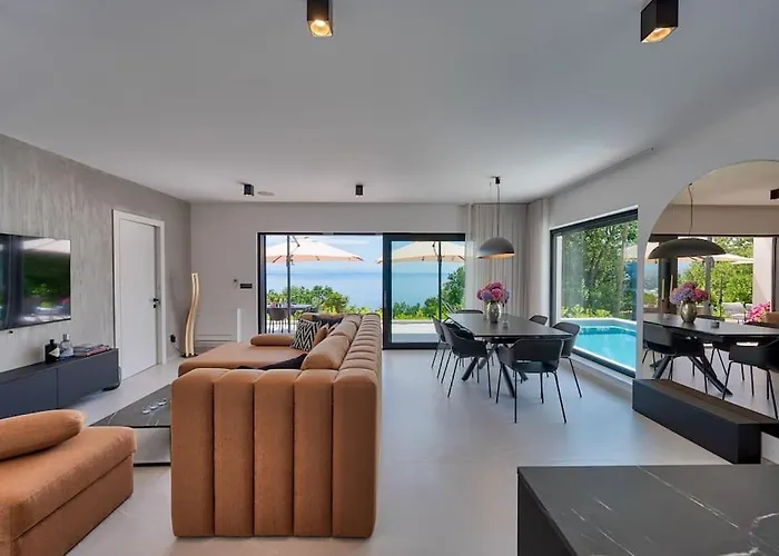 Casa Marta With Pool And Sea View Вилла *