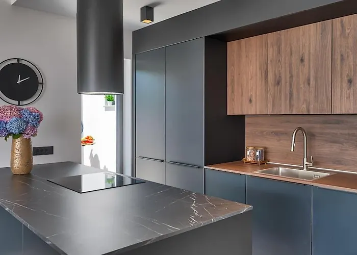 Villa Casa Marta With Pool And Sea View