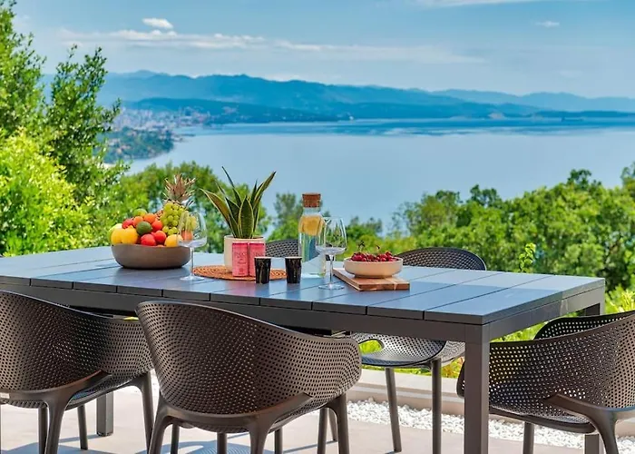 Вилла Casa Marta With Pool And Sea View *