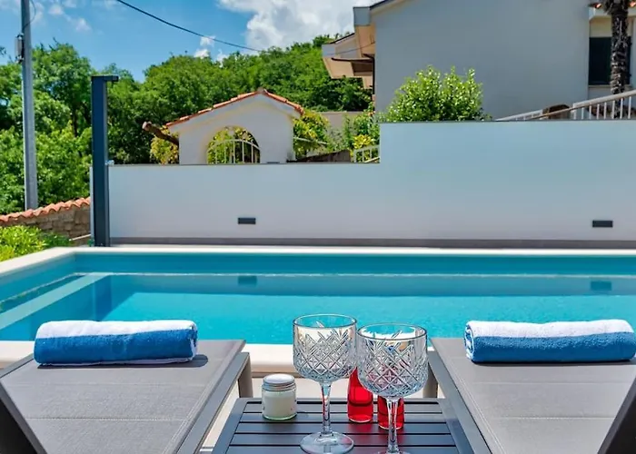 Casa Marta With Pool And Sea View Villa *