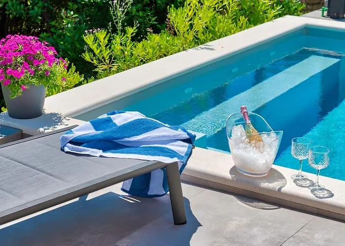 Casa Marta With Pool And Sea View Βίλα